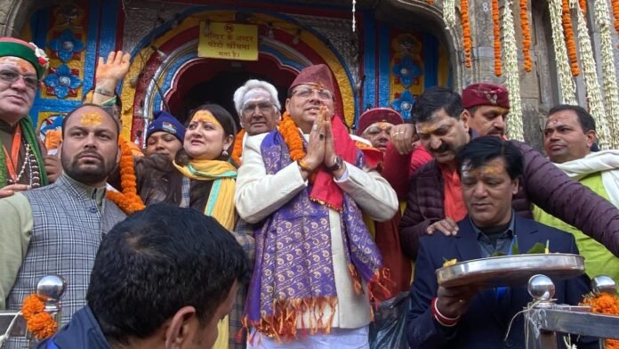 विधि- विधान से खुले श्री केदारनाथ धाम के कपाट विधि- विधान से खुले श्री केदारनाथ धाम के कपाट