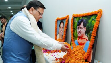 दिवंगत विधायक को अर्पित किये श्रद्धासुमन