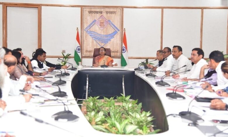 मिसिंग लिंक से पोषित विभिन्न योजनाओं की प्रगति की समीक्षा मिसिंग लिंक से पोषित विभिन्न योजनाओं की प्रगति की समीक्षा