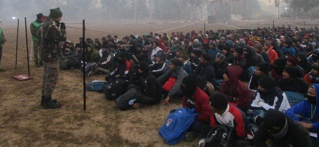 अग्निवीर जनरल ड्यूटीज भर्ती रैली, उम्मीदवारों ने किया अपनी क्षमताओं का प्रदर्शन अग्निवीर जनरल ड्यूटीज भर्ती रैली, उम्मीदवारों ने किया अपनी क्षमताओं का प्रदर्शन