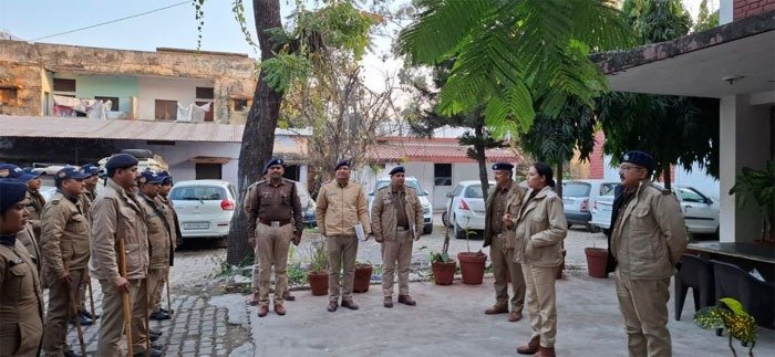 एसएसपी ने जनपद के नौ स्थानों पर चलाया सत्यापन अभियान एसएसपी ने जनपद के नौ स्थानों पर चलाया सत्यापन अभियान