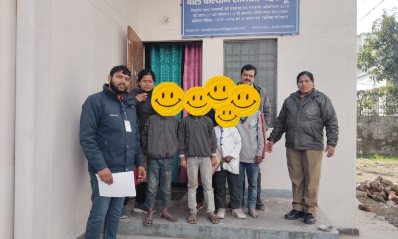भिक्षावृत्ति में लिप्त बच्चों को किया रेस्क्यू भिक्षावृत्ति में लिप्त बच्चों को किया रेस्क्यू