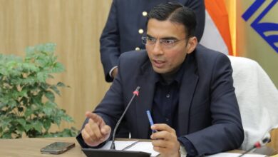 डीएम के प्रयासों से जनपद में पटरी आने लगी स्वास्थ्य सुविधाएं