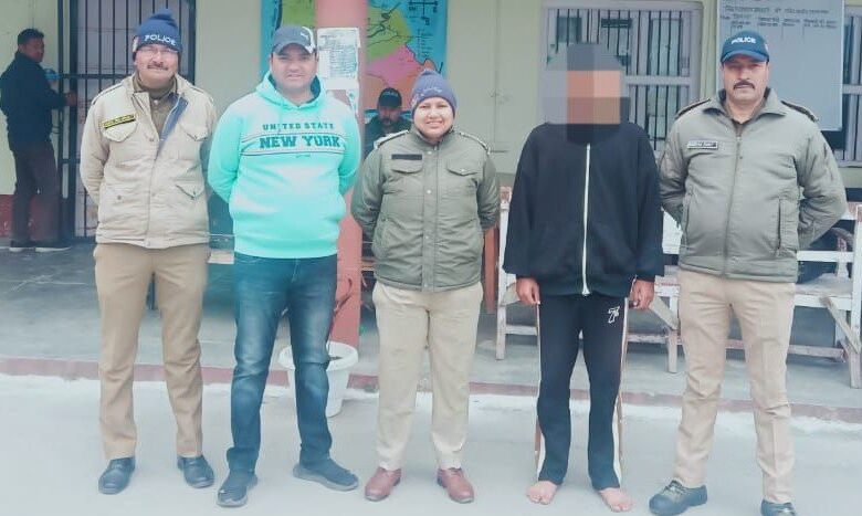 नाबालिग का शारीरिक शोषण करने वाला आरोपी गिरफ्तार नाबालिग का शारीरिक शोषण करने वाला आरोपी गिरफ्तार