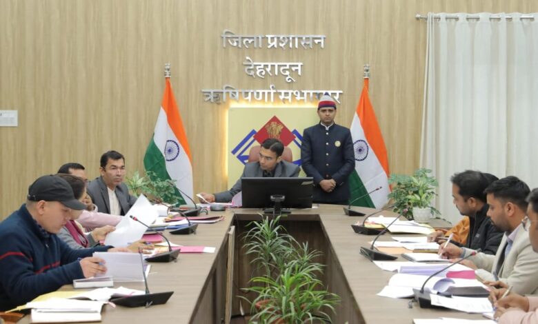 वन पंचायतों को उनके मौलिक अधिकारों से करेंगे संपन्न : डीएम वन पंचायतों को उनके मौलिक अधिकारों से करेंगे संपन्न : डीएम