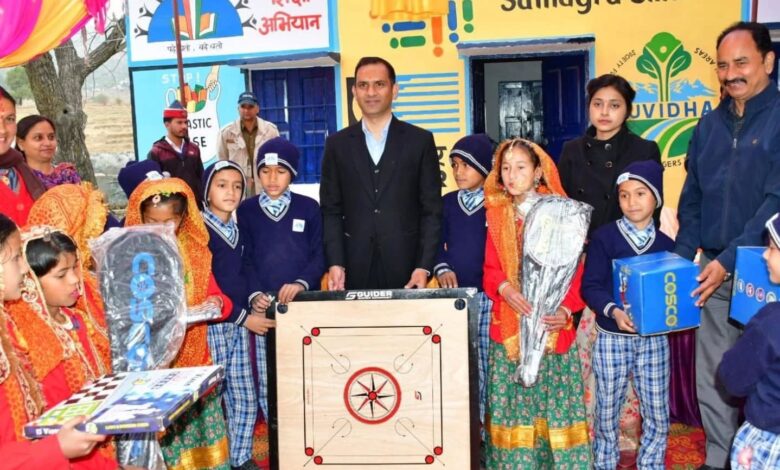 जिलाधिकारी ने किया नवीनीकरण कार्यो का लोकापर्ण जिलाधिकारी ने किया नवीनीकरण कार्यो का लोकापर्ण