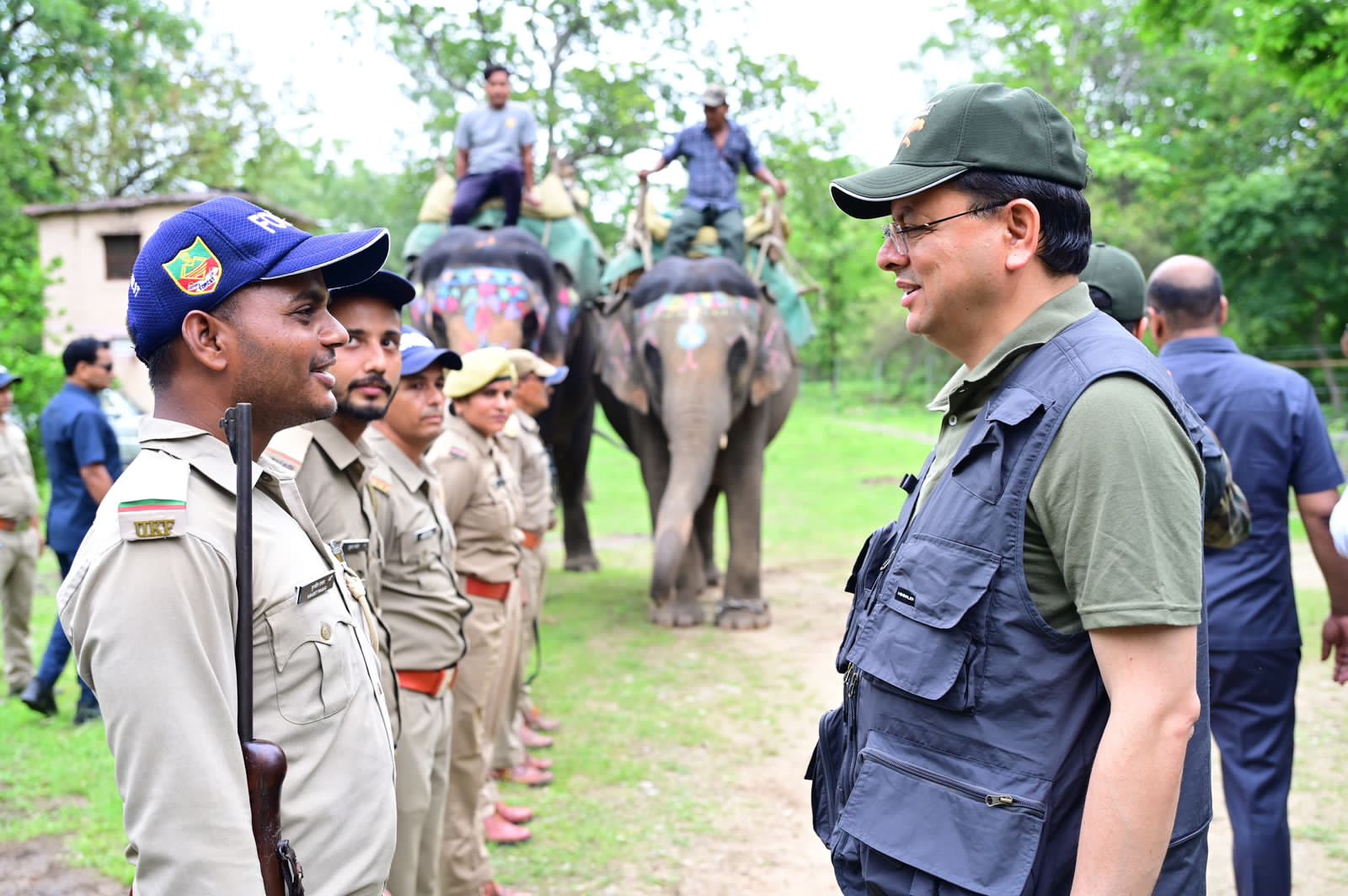 कार्बेट नेशनल पार्क में सीएम धामी का रोमांचकारी सफारी अनुभव