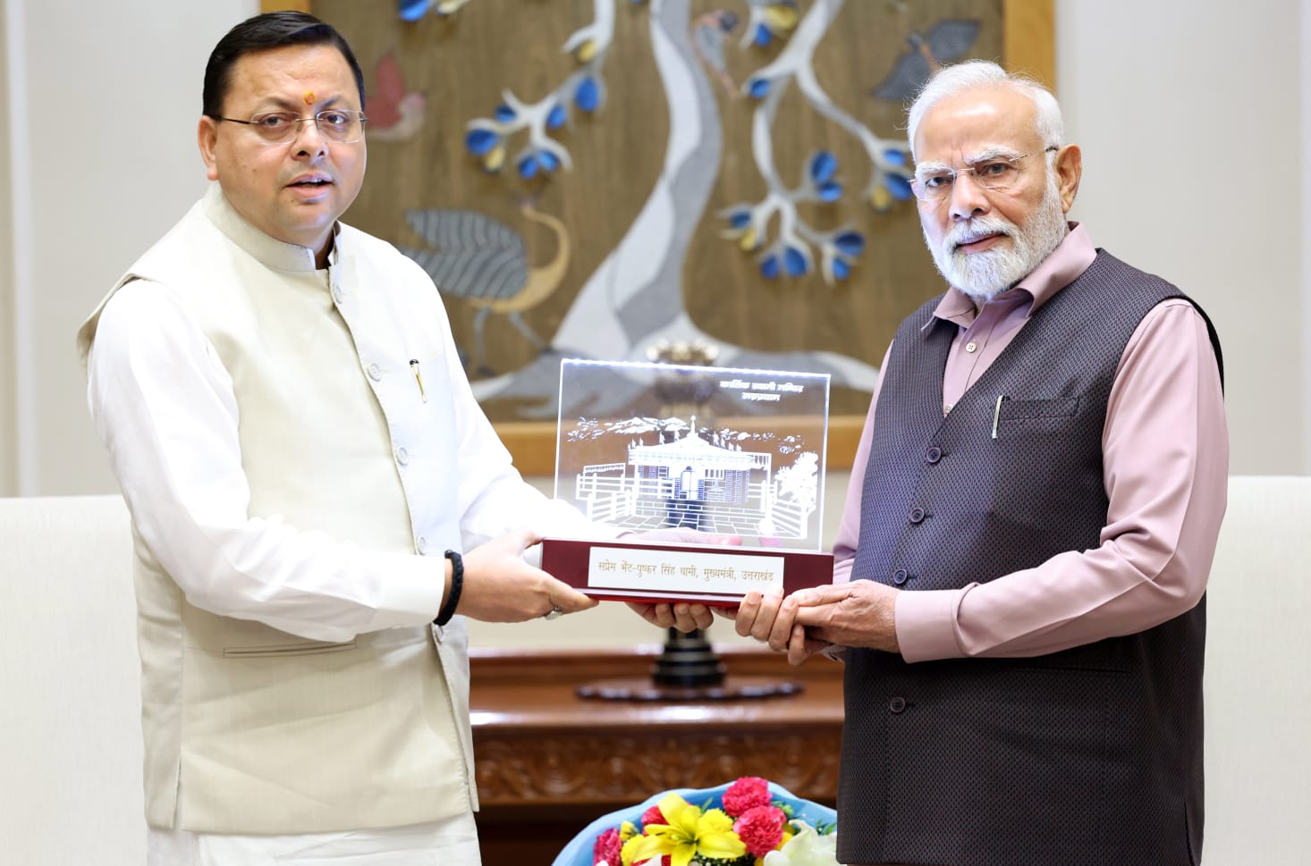 मुख्यमंत्री पुष्कर सिंह धामी ने प्रधानमंत्री नरेंद्र मोदी से भेंट कर उत्तराखण्ड के विकास से जुड़े महत्वपूर्ण विषयों पर किया संवाद