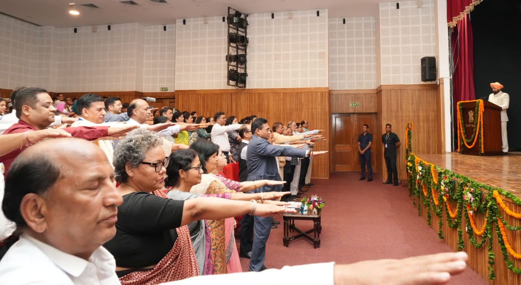 टीबी मुक्त उत्तराखण्ड के लिए राज्यपाल का आह्वान, निःक्षय मित्रों और ट्रीटमेंट सपोर्टर्स को किया सम्मानित