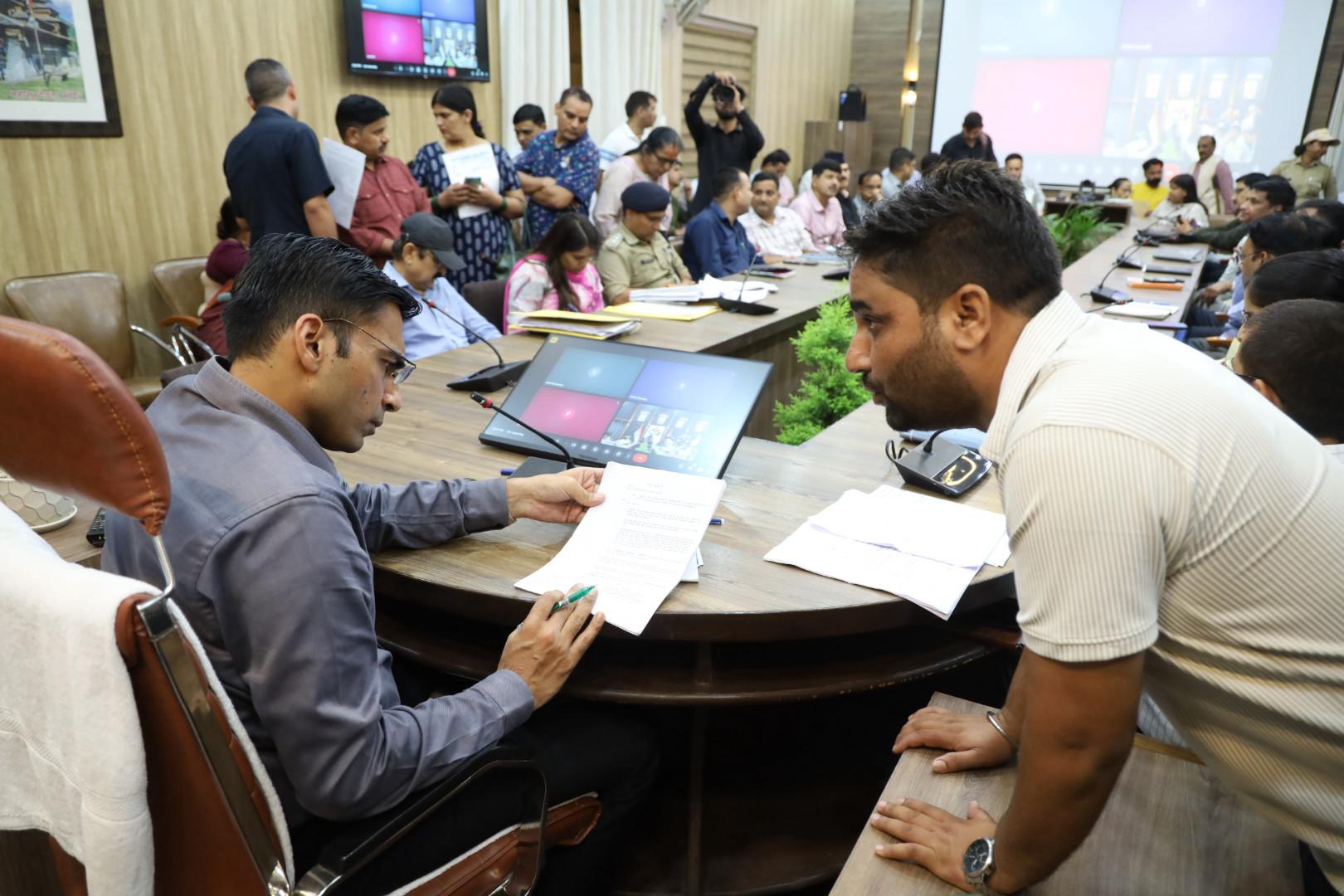 टिहरी बांध विस्थापितों के भू आवंटन घोटालेबाजों को जेल भेजने की तैयारी में जिला प्रशासन