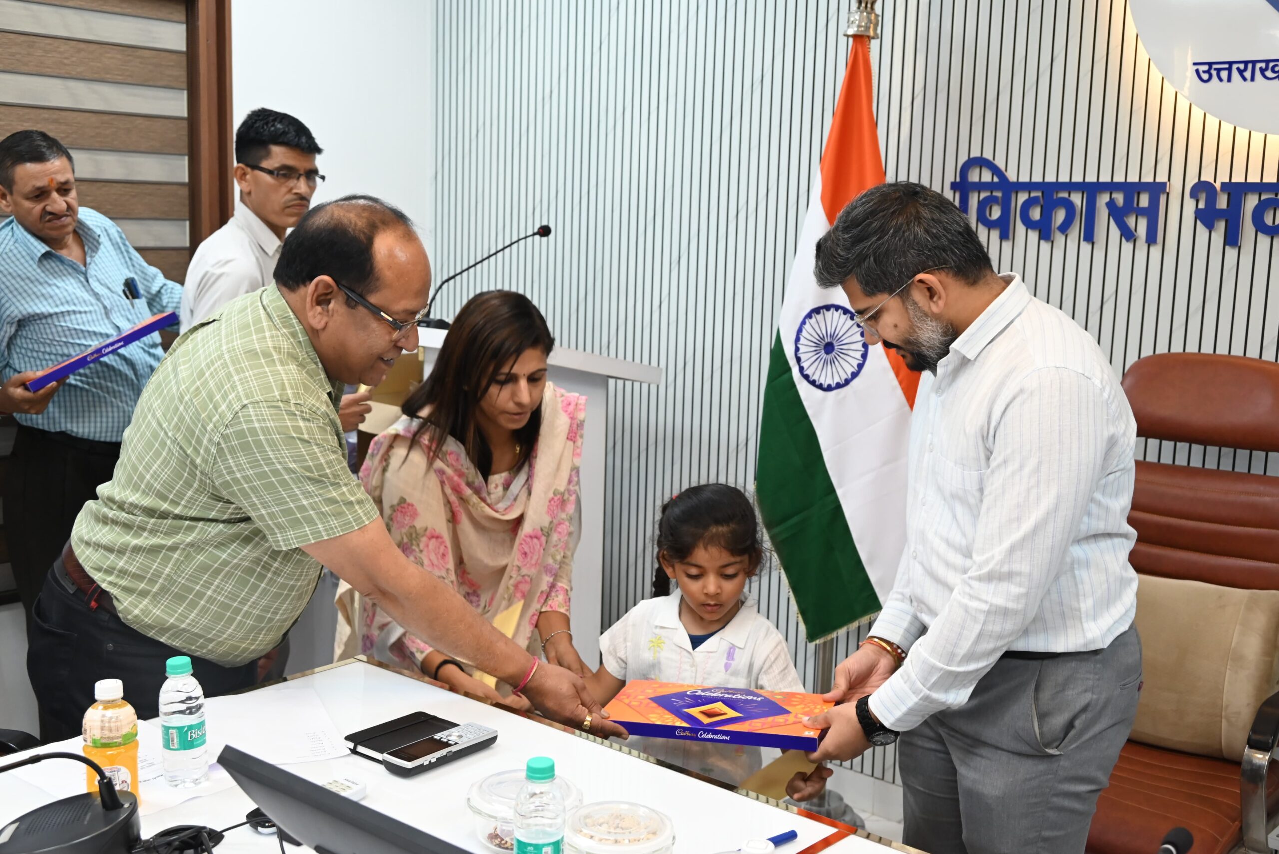 पर्यावरण संरक्षण में सकारात्मक परिवर्तन की पहल, ईको फ्रेंडली सीड राखियां- सीडीओ