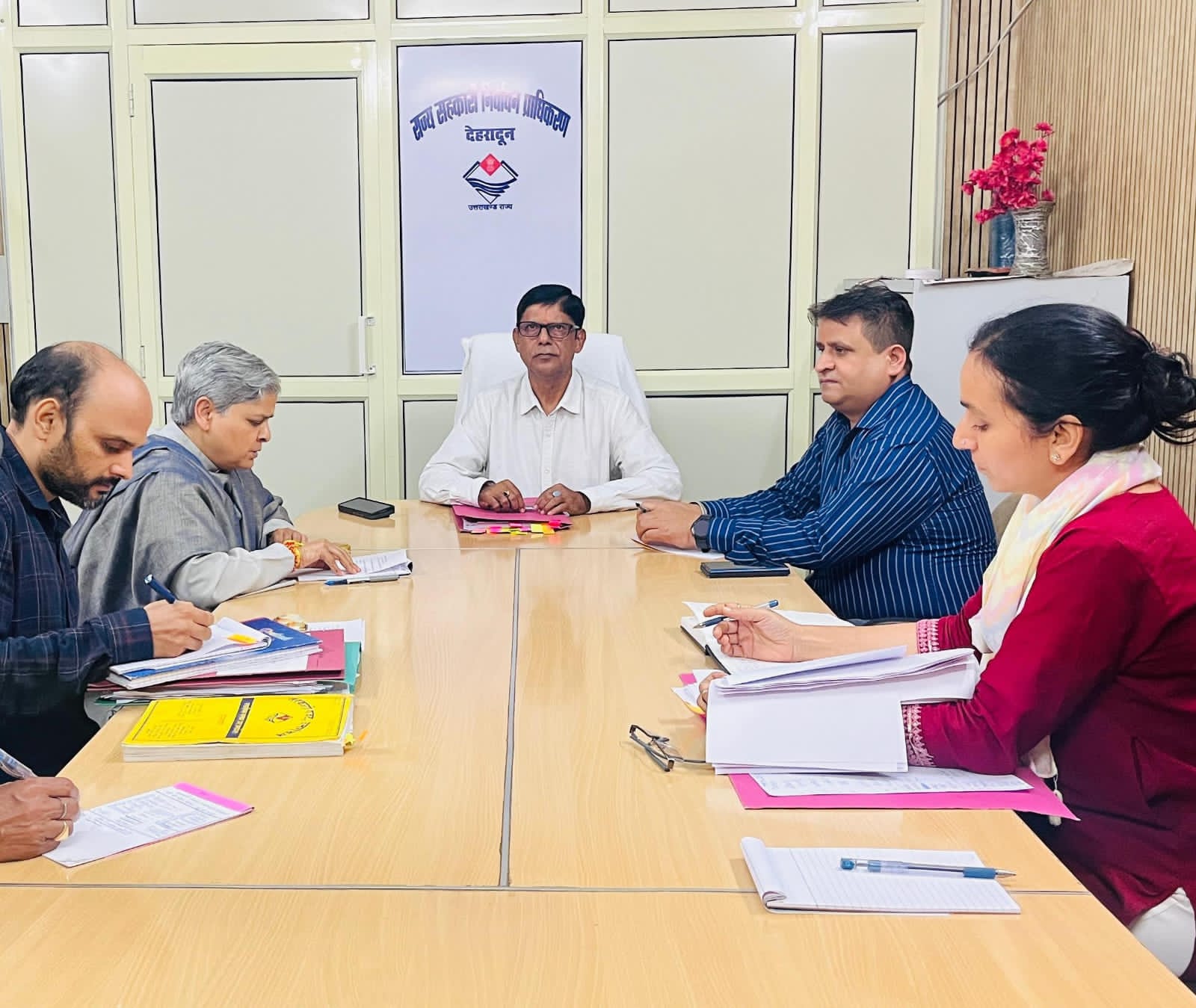 सर्वोच्च न्यायालय के आदेश के आलोक में सहकारी समितियों के चुनाव पर आगे की कार्रवाई सुनिश्चित होगी