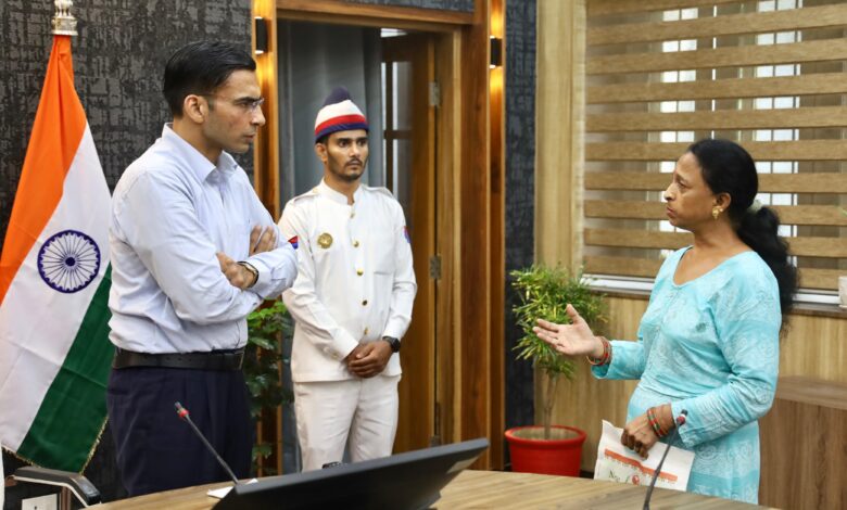 न आख्या,न गवाई, डीएम ने सीधा गुंडा एक्ट में दबाई दबंगाई; चंद दिवसों में ही किया जाएगा निर्णीत