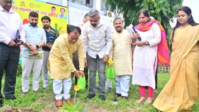 किसानों को आत्मनिर्भर बनाने के लिए लखपति दीदी योजना में 50 हजार महिलाओं को लक्ष्य