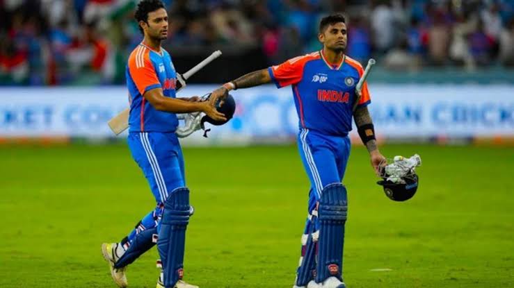 IND vs PAK Highlights: कुलदीप की स्पिन का जादू और सूर्यकुमार का छक्का, भारत ने पाकिस्तान को दी मात