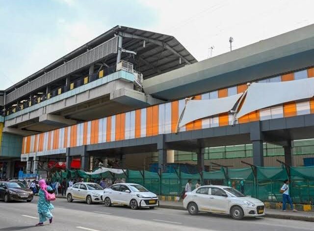 नोएडा में 2 अक्टूबर से खुलेगा स्काईवॉक, Aqua Line और ब्लू लाइन यात्रियों को मिलेगा फायदा