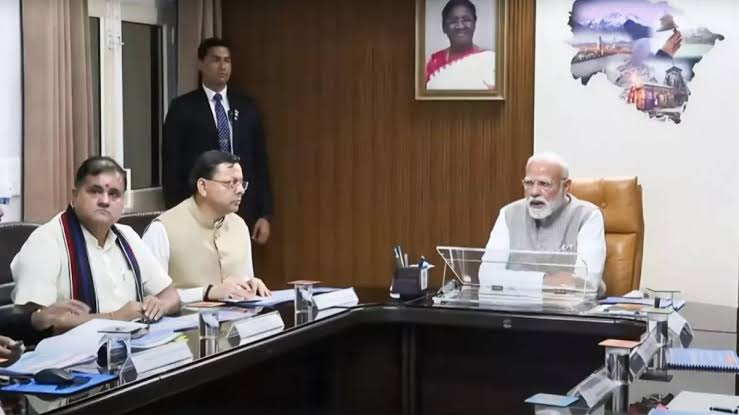 देहरादून दौरे पर पीएम मोदी: आपदा प्रभावित इलाकों का हवाई सर्वेक्षण एवं राहत कार्यों का आकलन