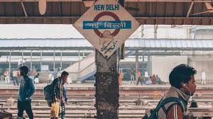 दिवाली-छठ की भीड़ से राहत: रेलवे ने 15 स्टेशनों पर अस्थायी तौर पर रोकी प्लेटफॉर्म टिकट बिक्री