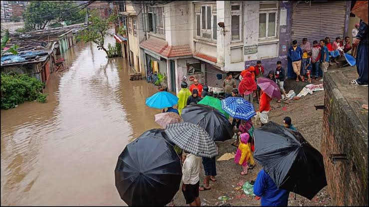 नेपाल में मूसलाधार बारिश से तबाही, भूस्खलन में 51 लोगों की मौत; भारत ने भी मदद का हाथ बढ़ाया