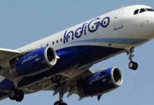 फ्लाइट कैओस: इंडिगो की 100+ उड़ानें रद्द, DGCA की जांच शुरू—यात्रियों में गुस्सा