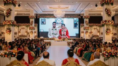 “हम सुनाई दे रहे हैं?” — इंडिगो की फ्लाइट रद्दीकरण की वजह से दूल्हा-दुल्हन को अपनी रिसेप्शन ऑनलाइन करनी पड़ी, 600 मेहमान हुब्बली में मौजूद थे “हम सुनाई दे रहे हैं?” — इंडिगो की फ्लाइट रद्दीकरण की वजह से दूल्हा-दुल्हन को अपनी रिसेप्शन ऑनलाइन करनी पड़ी, 600 मेहमान हुब्बली में मौजूद थे