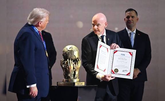 ट्रम्प को मिला पहला FIFA Peace Prize: क्या है यह सम्मान और क्यों उठ रहे हैं सवाल?