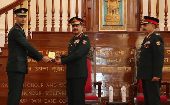 फील्ड से फ़ौजी ऑफिसर तक: IMA Special List-38 के 56 कैडेट्स ने पिपिंग सेरेमनी में पाया नया सफर फील्ड से फ़ौजी ऑफिसर तक: IMA Special List-38 के 56 कैडेट्स ने पिपिंग सेरेमनी में पाया नया सफर