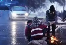 कड़ाके की ठंड से जमी गंगोत्री: तापमान -22°C तक लुढ़का, जनजीवन पर गहरा असर