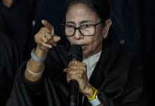 मतदाता सूची विवाद पर सुप्रीम कोर्ट में ममता बनर्जी, SIR प्रक्रिया को बताया लोकतंत्र के लिए खतरा