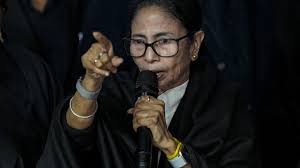 मतदाता सूची विवाद पर सुप्रीम कोर्ट में ममता बनर्जी, SIR प्रक्रिया को बताया लोकतंत्र के लिए खतरा