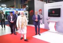 प्रधानमंत्री के मंच पर AI दिग्गजों के बीच दिखा ‘अजीब’ पल, OpenAI और Anthropic के प्रमुखों के हावभाव ने खींचा ध्यान