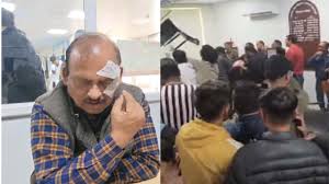 शिक्षा निदेशक पर हमले के विरोध में शिक्षा विभाग का प्रदर्शन, आरोपियों की गिरफ्तारी की मांग तेज, कर्मचारियों ने दी परीक्षा बहिष्कार की चेतावनी