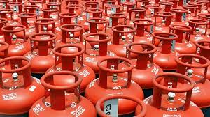 महंगाई का झटका: कमर्शियल LPG सिलेंडर के दाम ₹31 तक बढ़े, 1 मार्च से नई दरें लागू