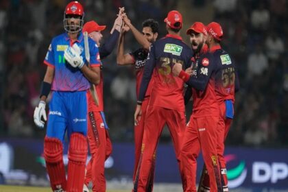 दिल्ली में RCB का जलवा, DC को 75 रन पर समेट 9 विकेट से दर्ज की ऐतिहासिक जीत