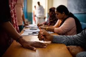 विधानसभा चुनाव 2026: तीन राज्यों में मतदान की रफ्तार तेज, शुरुआती 2 घंटे में 17% से ज्यादा वोटिंग