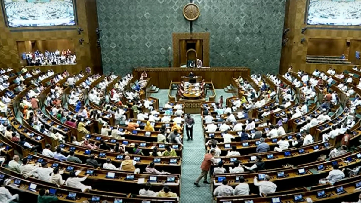 महिला आरक्षण लागू करने की तैयारी: लोकसभा सीटें बढ़ाने पर सरकार का बड़ा प्लान